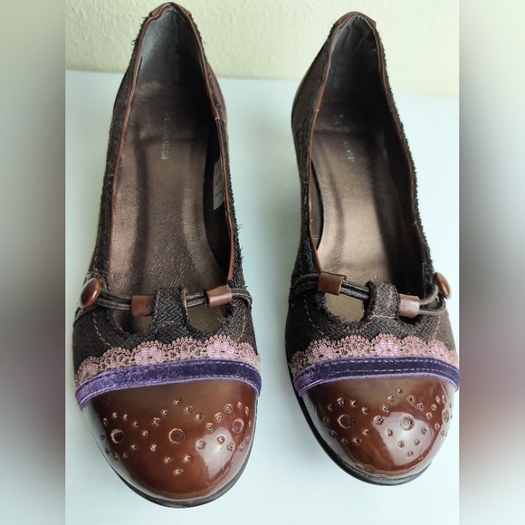 Chic Brown and Purple Heels with Decorative Cut-Outs Size 7.5/38 - Picture 6 of 9
